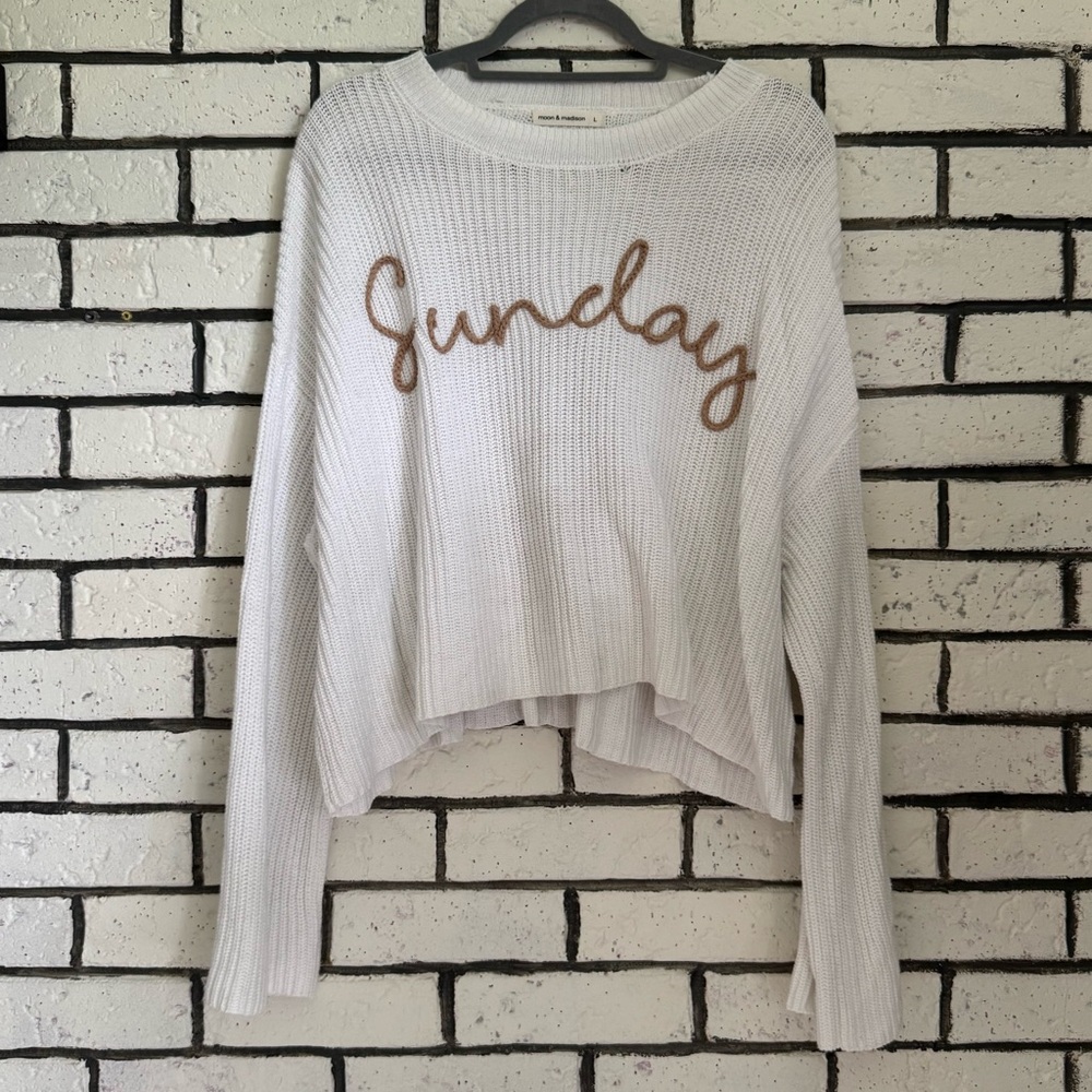 Moon & Madison White Knit Sweater